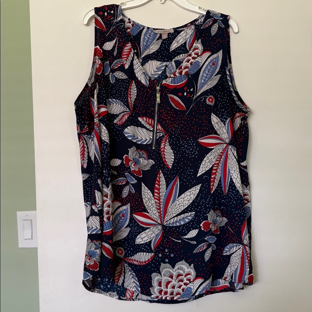 Roz & Ali Blue, Red and White Leaf Print Top